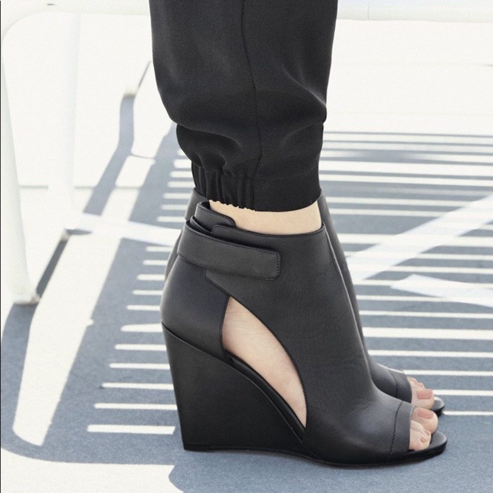 Vince Katia Cut Out Bootie
